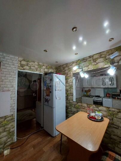 2-к. квартира, 54 м², 5/5 эт.