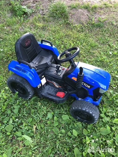 Детский электромобиль Синий трактор