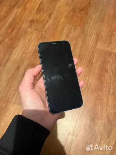 iPhone 12, 64 ГБ