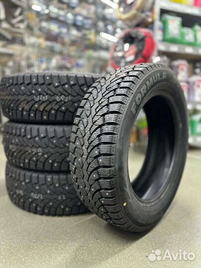 Pirelli Formula Ice 215/70 R16 95T