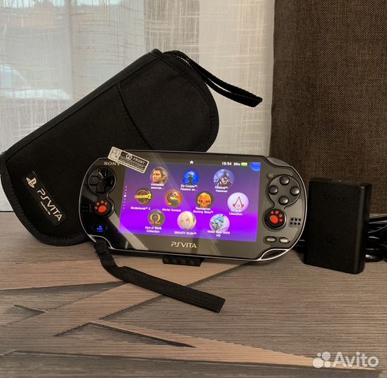 Sony PS Vita Fat Black 128gb 7500 игр (комплектом)