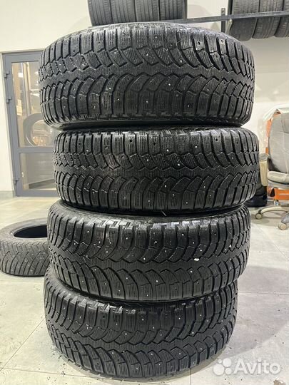 Bridgestone Blizzak Spike-01 265/60 R18 114T