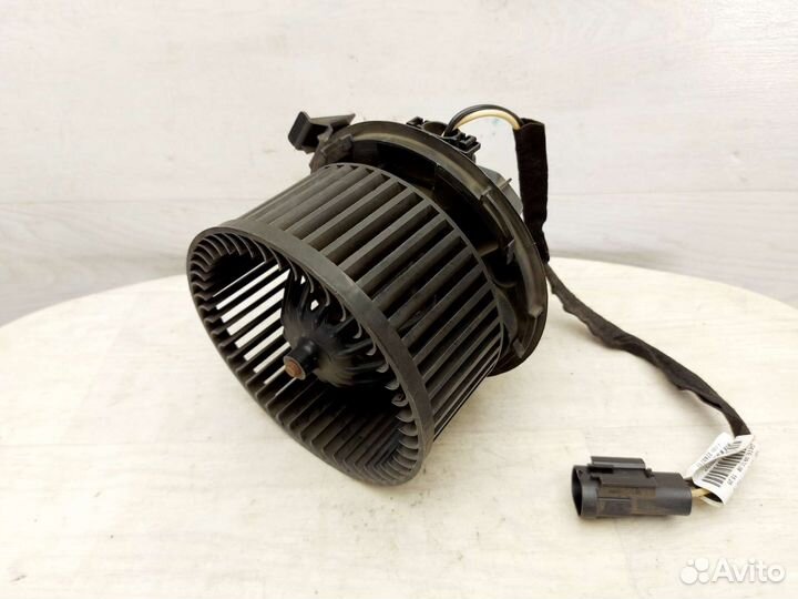 Моторчик печки Renault Logan 2004-2015