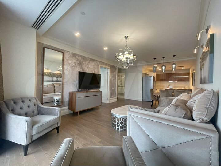 3-к. апартаменты, 130 м², 17/27 эт.