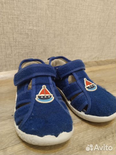 Сандалии текстильные