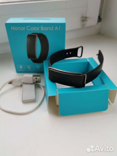 Фитнес-браслет honor color band a1