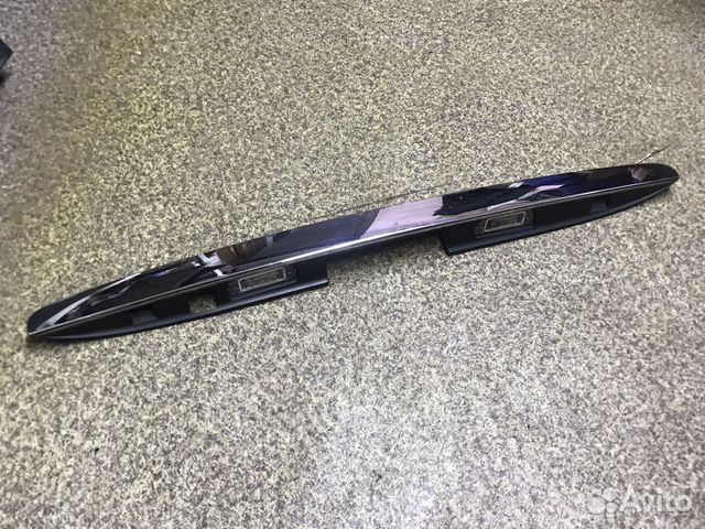 Мерседес w251 R-class планка крышки багажника