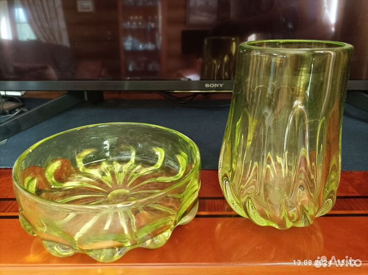 Цветное стекло, резеда + ваза Мухиной