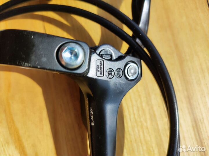 Новые Гидравлические тормоза Shimano MT200