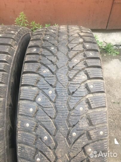 Pirelli Formula Ice 225/65 R17 102T