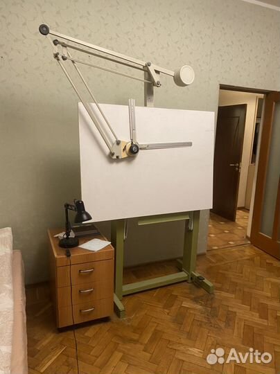 Кульман чертежный