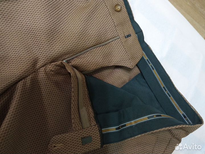 Мужской костюм тройка 56