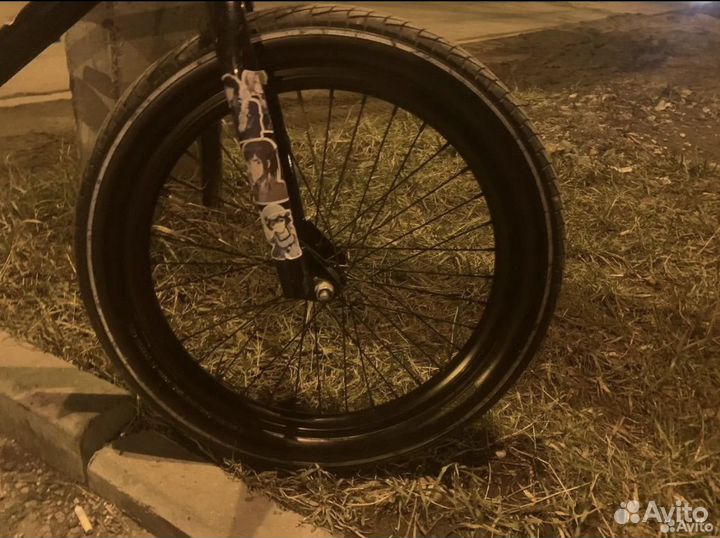 Трюковой велосипед BMX