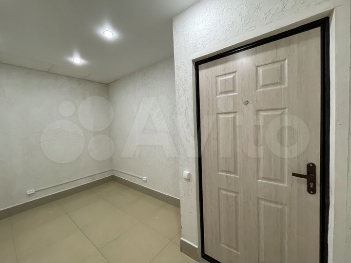 Помещение, 11,2 м2, новый ремонт, первая линия