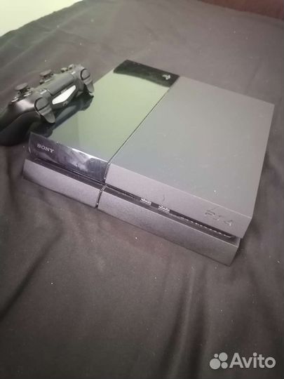 Sony PlayStation 4 и более 400 игр