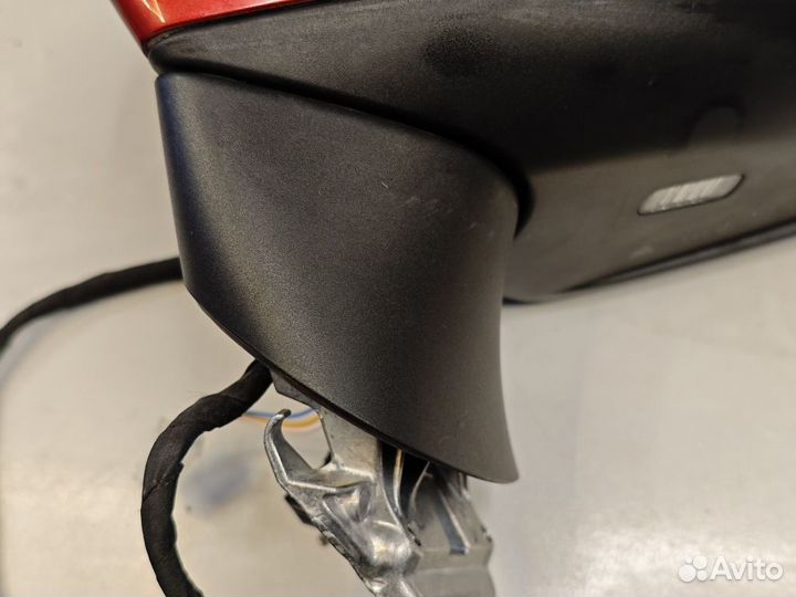 Зеркало левое