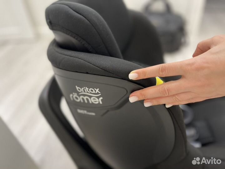 Автокресло Britax romer dualfix M i-size