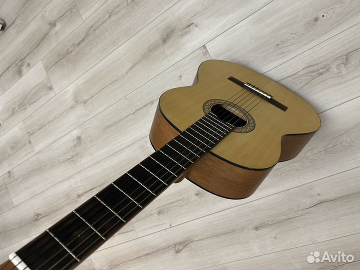 Гитара yamaha c40М