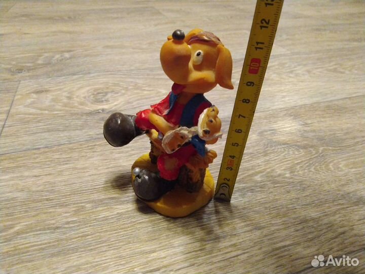 Статуэтки, сувениры