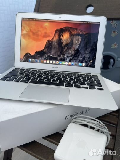 Apple MacBook Air 11