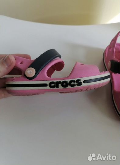 Сандалии для девочки crocs c6