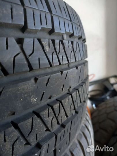 Accelera Gamma 225/60 R17 29L