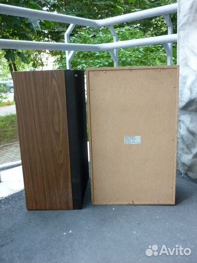 Музыкальный центр Япония