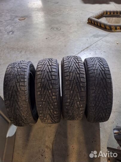 Roadstone Winguard Spike 225/65 R17 T
