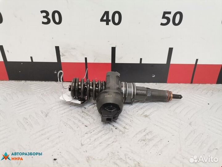 Форсунка Volkswagen Caddy 2 2004 038130073AG