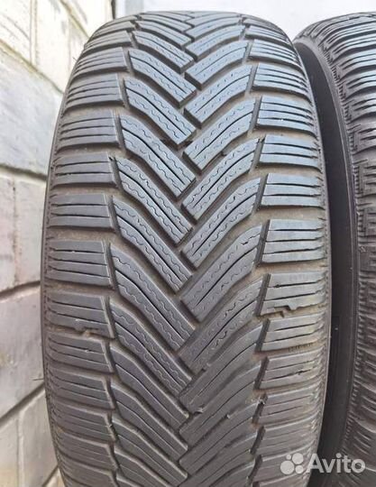 Michelin Alpin 6 215/60 R16 99H