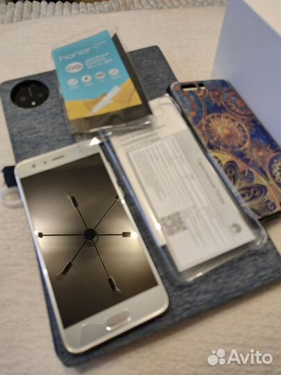 HONOR 9, 4/64 ГБ