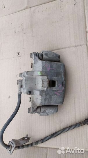 Суппорт передний правый Mitsubishi Lancer lX