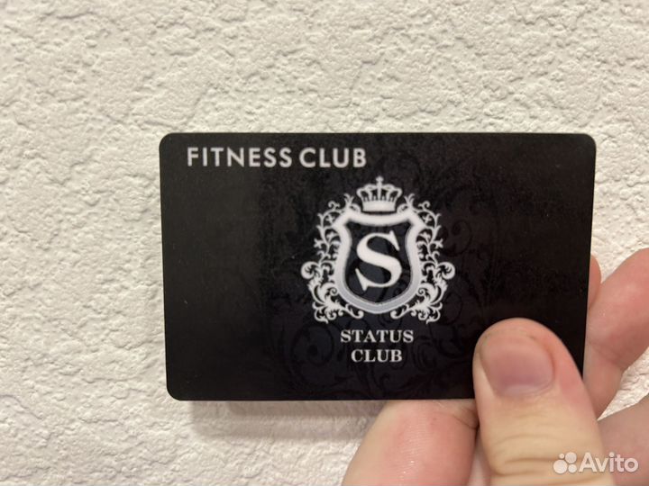 Абонемент в фитнес зал Status clab