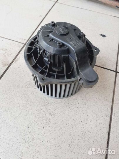 Моторчик печки Лада Калина 2
