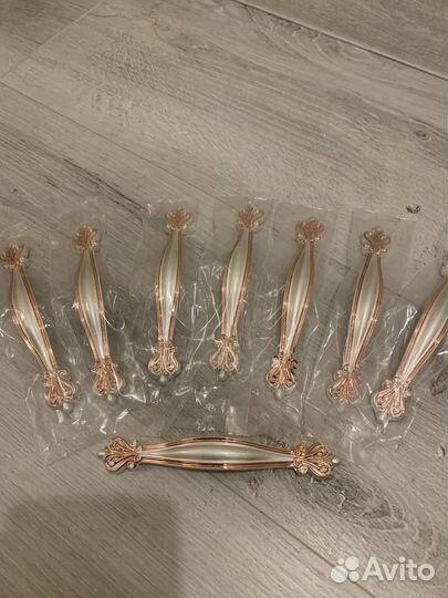 Мебельные ручки