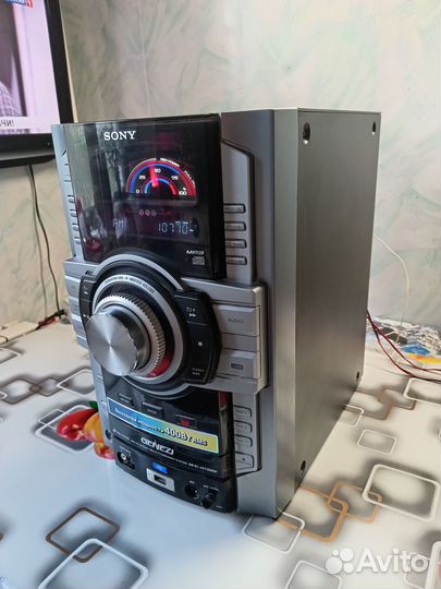 Музыкальный центр Sony MHC-GT444