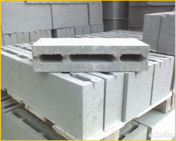 Керамзитобетонный блок полнотелый