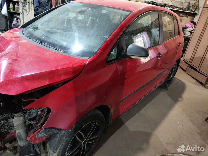 VW golf 5 plus в разборе