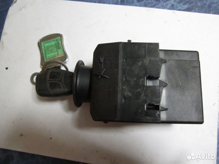 Замок зажигания Mercedes-Benz C W203