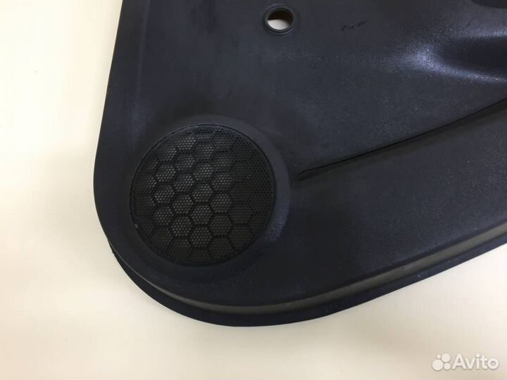 Обшивка двери задней правой Opel Corsa D 2006-2015