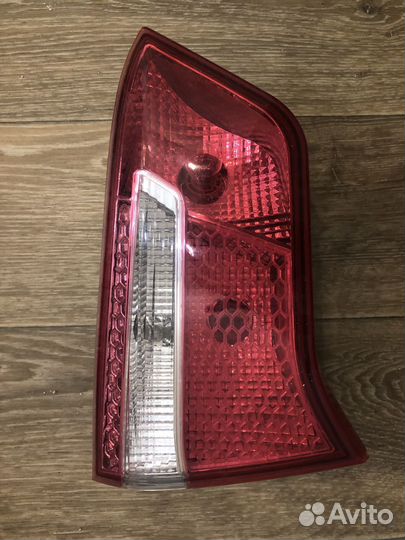 Фонарь задний правый kia rio3 седан 2012
