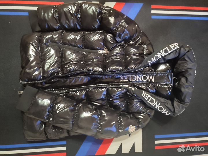 Зимняя куртка Moncler