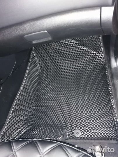 Ево коврики 3Д с бортиками Hanomag