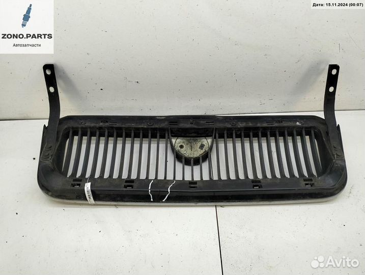 Решетка радиатора 1U0853651 на Skoda Octavia mk1 (A4)