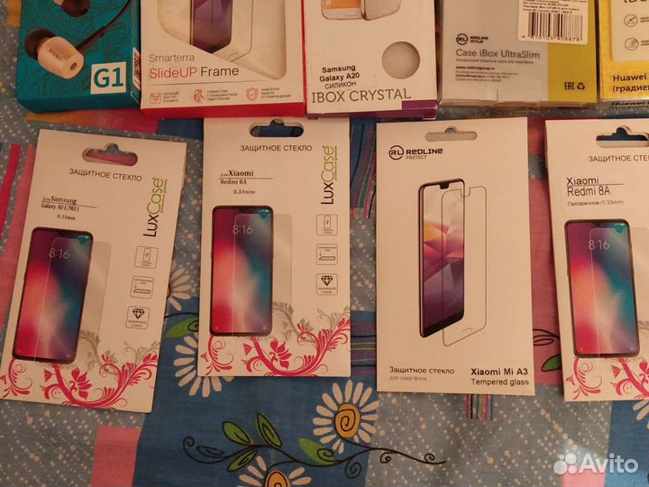 Защитное стекло, чехлы на телефон