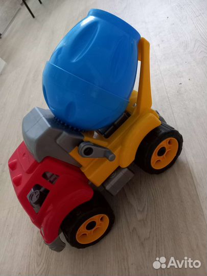 Детская машинка