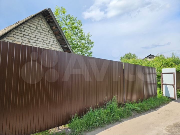 Дом 15 м² на участке 6 сот.