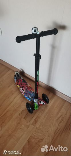 Самокат детский со светящимися колёсами бу