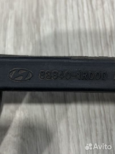 Направляющая стекла Hyundai solaris Прав