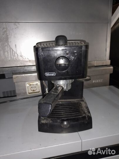 Кофеварка рожковая Delonghi EC145